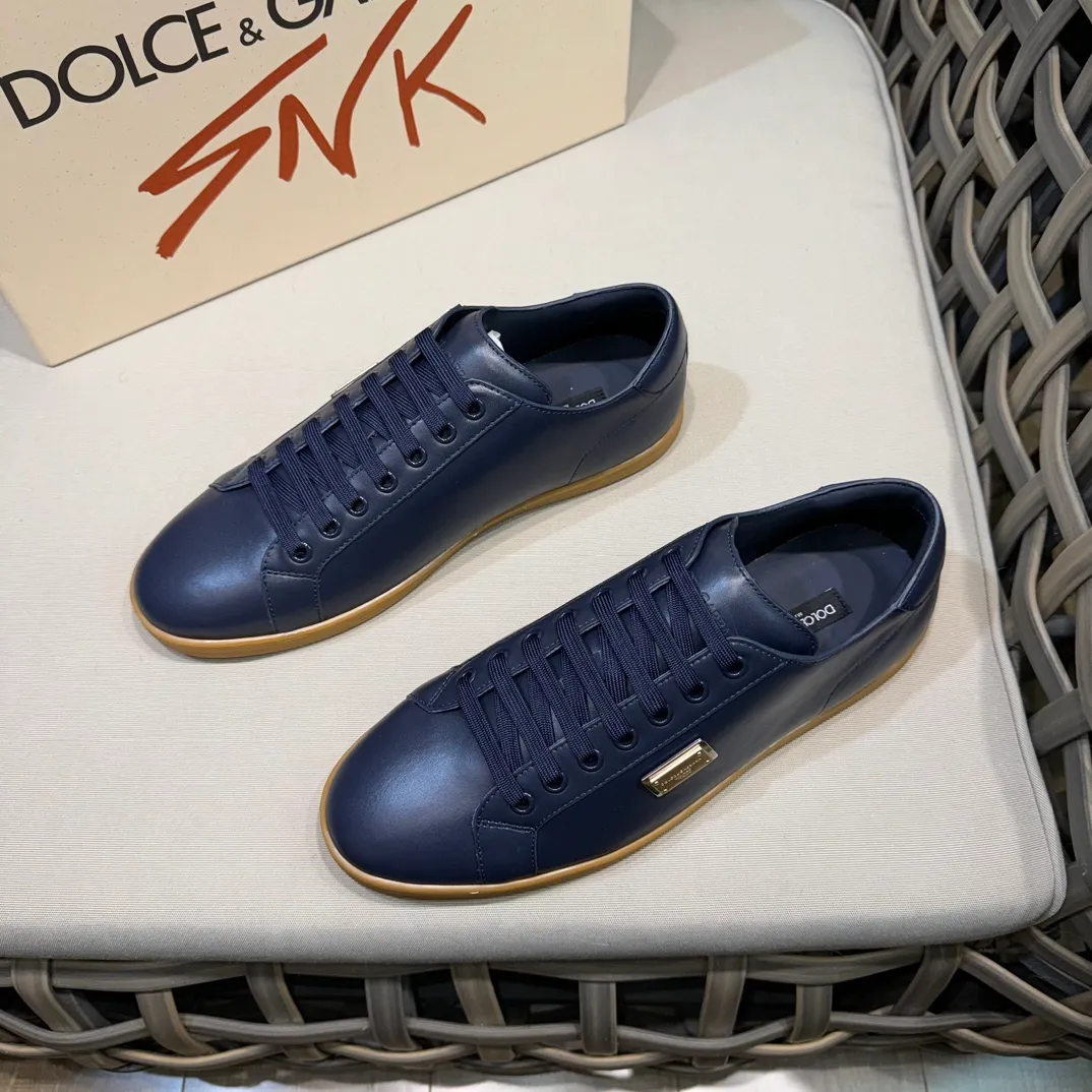 Men's Men's Shoes 💰400 [New Style] 🐝🐝DG—Dolce&G men's calfskin sneakers Portofino Yacht shoes, simple and versatile design, unique saddle leather soles. The Dolce &G logo rear wing is the icing on the cake. Imported cowhide + rubber outsole Size: 39-44 (customized at 38.45)